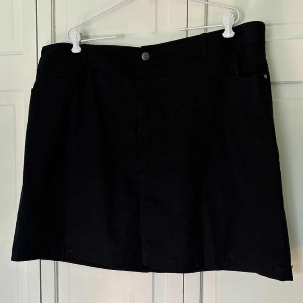 Croft & Barrow Black 20W Skort